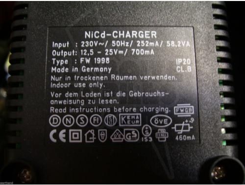 CHARGEUR NICD 10-20 ELEMENTS 0.70AH